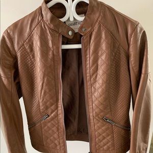 Brand new only wear 1 time